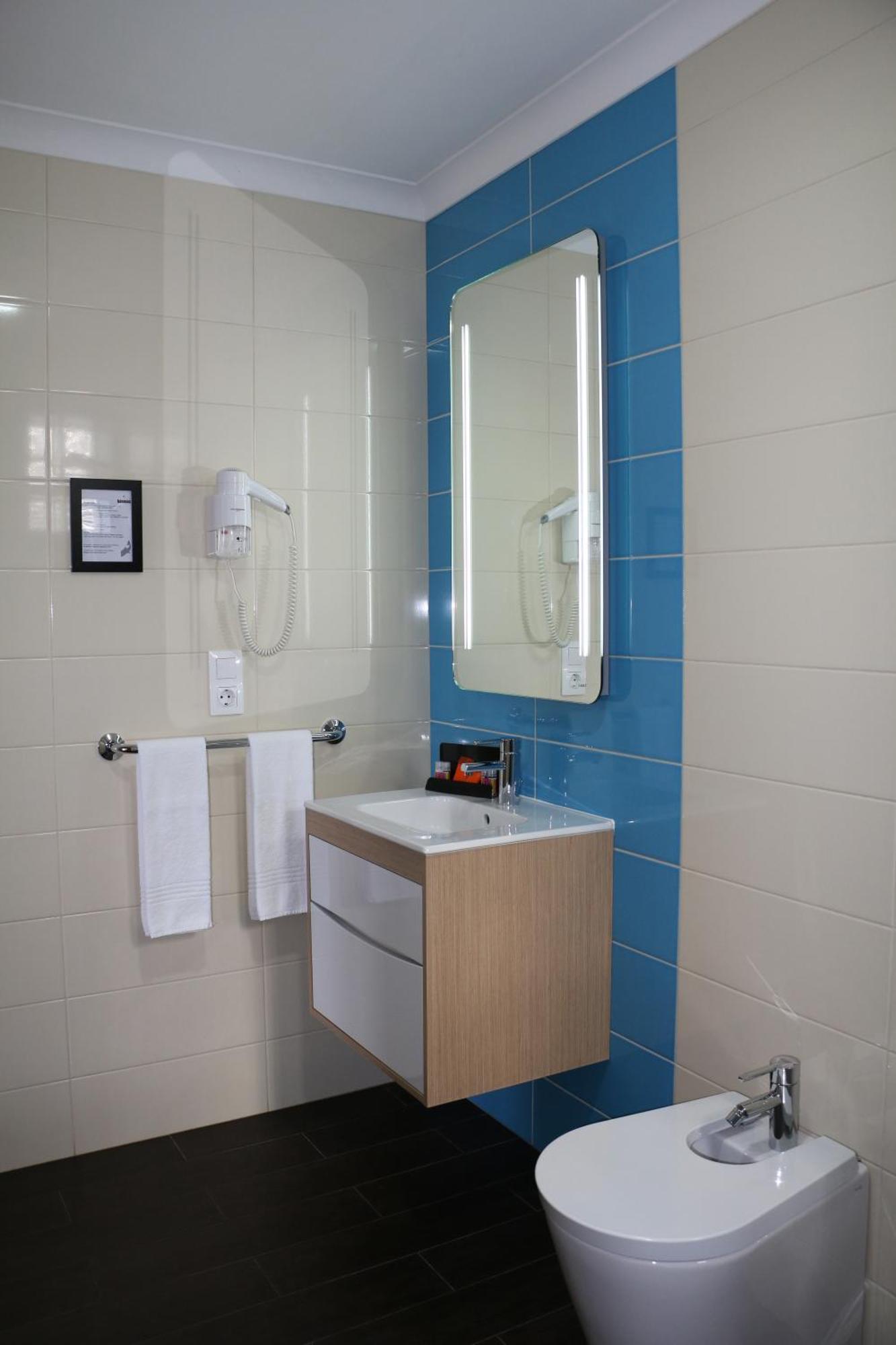 Apartamentos Kosmos Horta  Rum bild