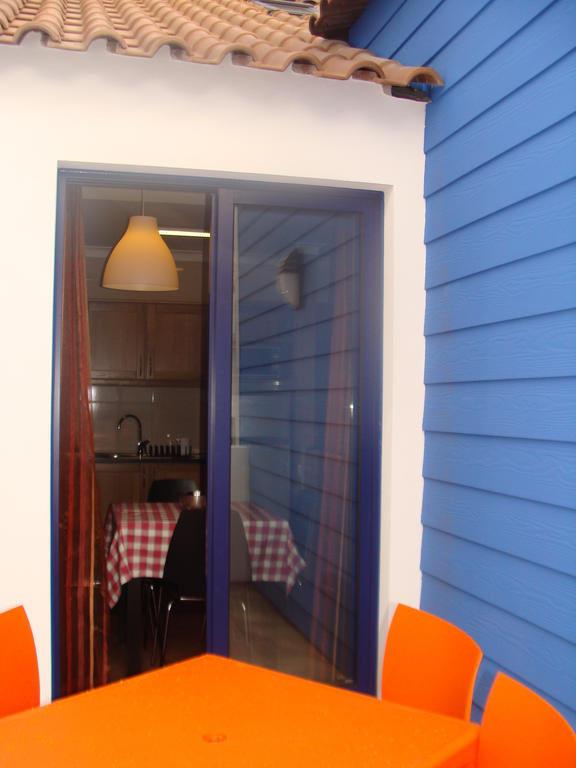 Apartamentos Kosmos Horta  Rum bild