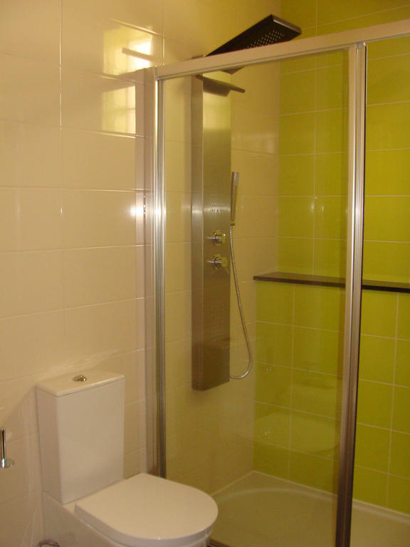 Apartamentos Kosmos Horta  Rum bild