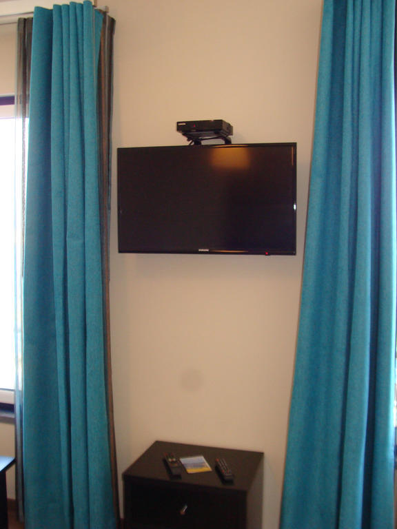Apartamentos Kosmos Horta  Rum bild